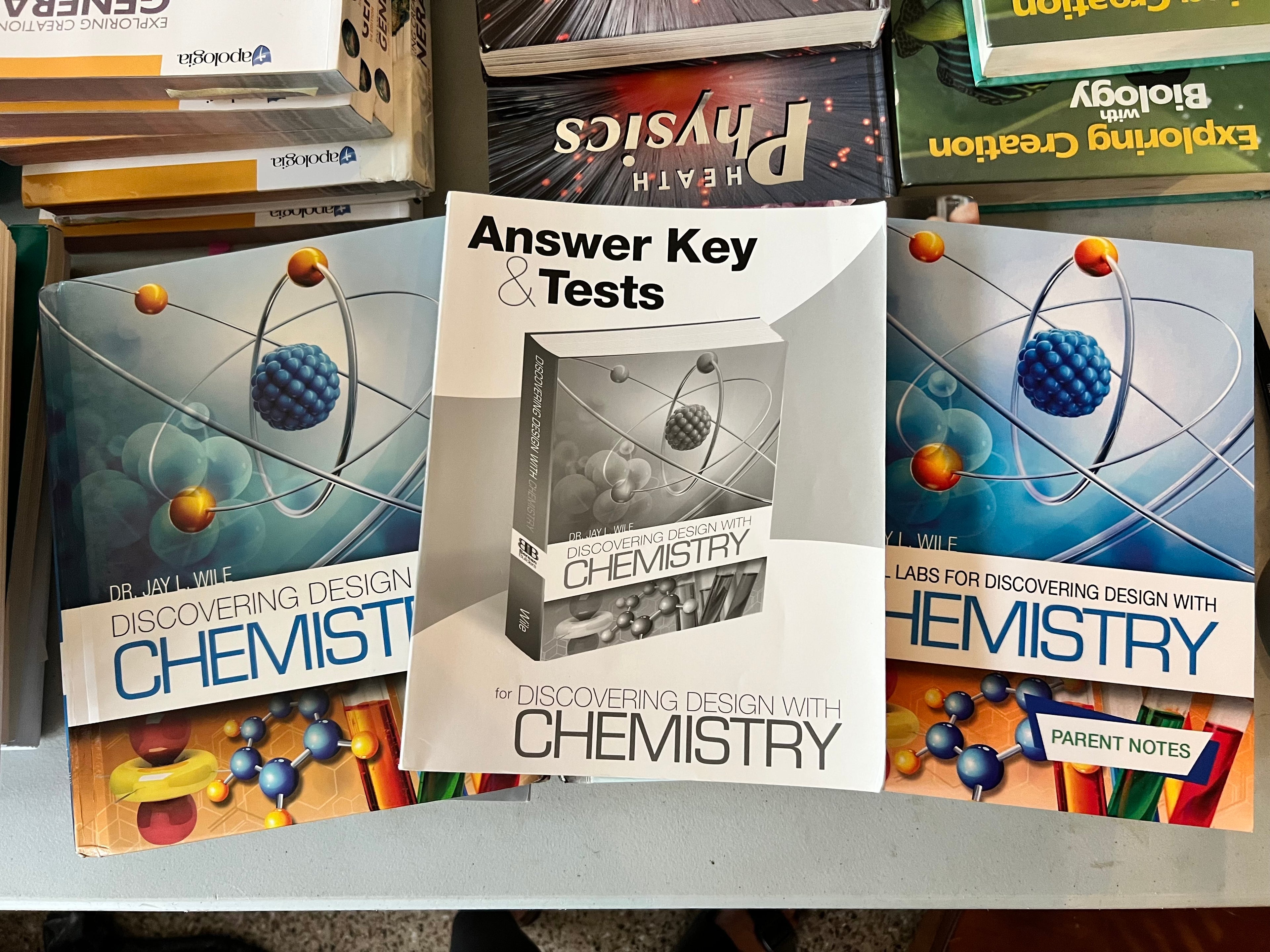 Discovering Design with Chemistry SET - all in photo included